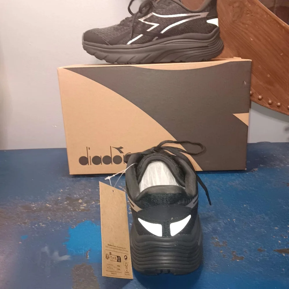 Diadora Black and Silver Athletic Shoes - Picture 5 of 7